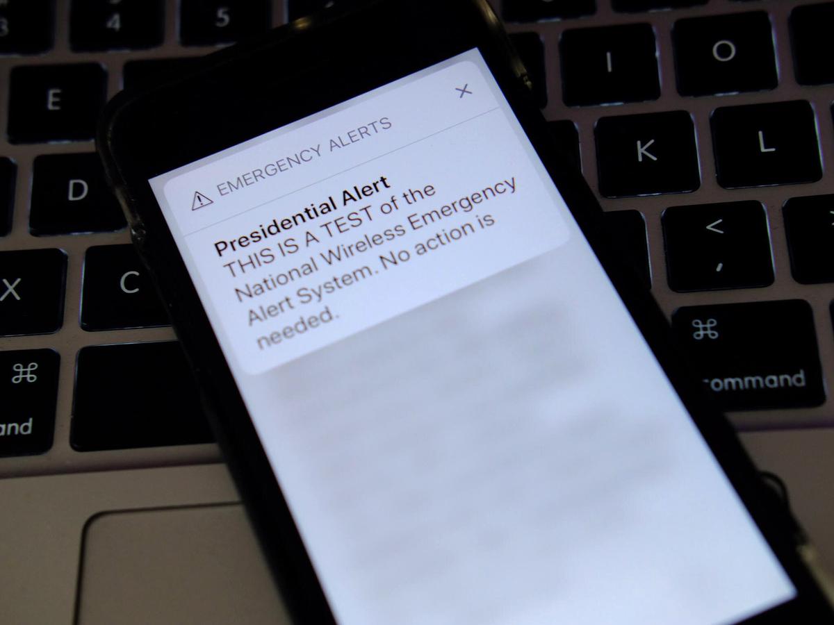 ‘Presidential’ Emergency Alert Sent Out to Millions of Americans’ Phones