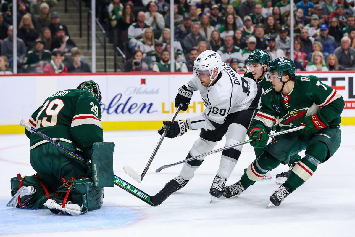 Dubois Scores Twice Within 12 Seconds; Kings Beat Wild 7–3
