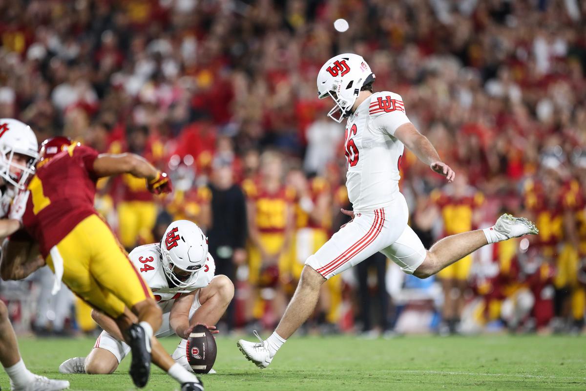 No. 14 Utah Hits a Field Goal at the Gun for a 34–32 Victory Over No. 18 USC