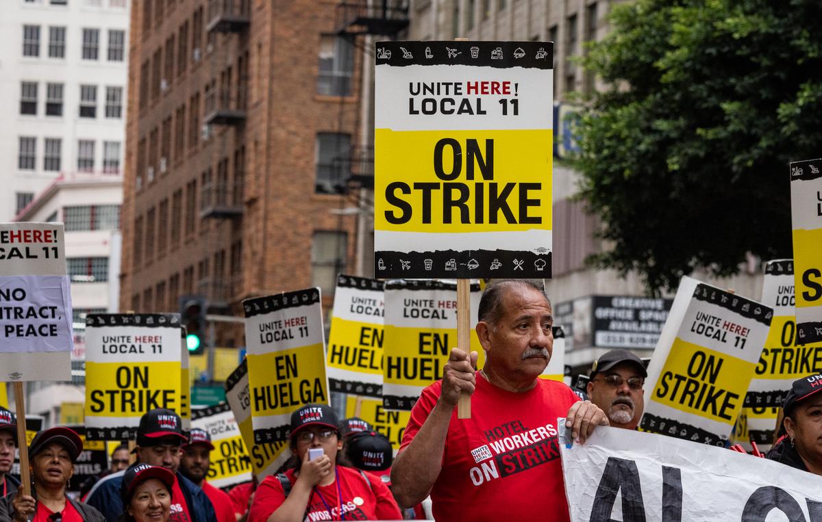 DA to Investigate Hotels Hiring Homeless Refugees to Replace Striking Workers