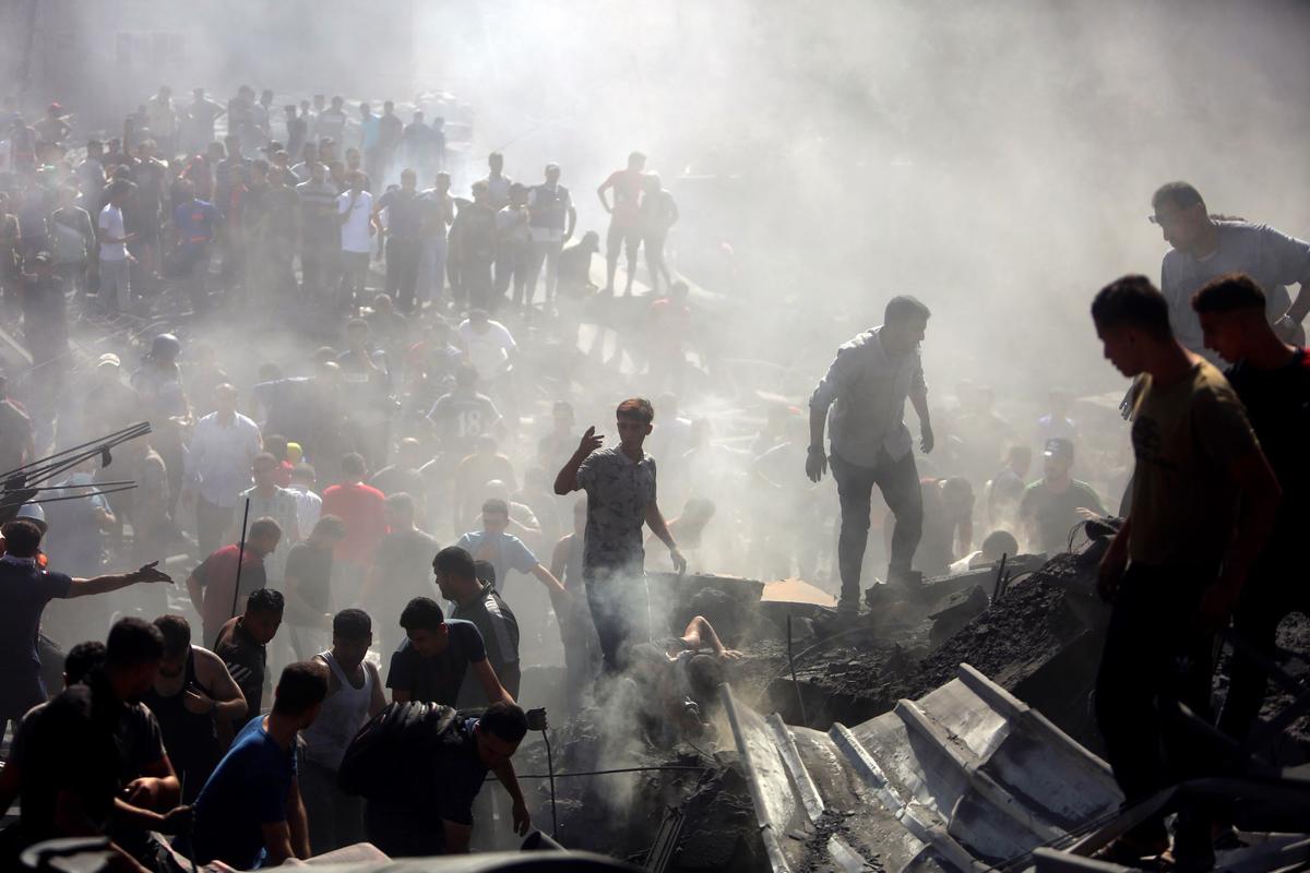 Israel Strikes Outskirts of Gaza City During 2nd Ground Raid in as Many Days