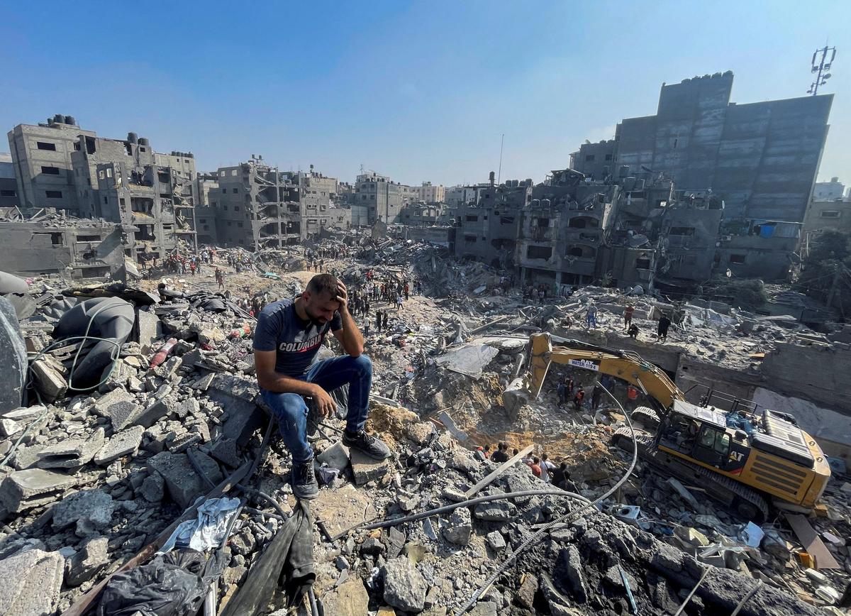 Hamas Terrorists Seek to Block Israeli Army’s Advance on Gaza City