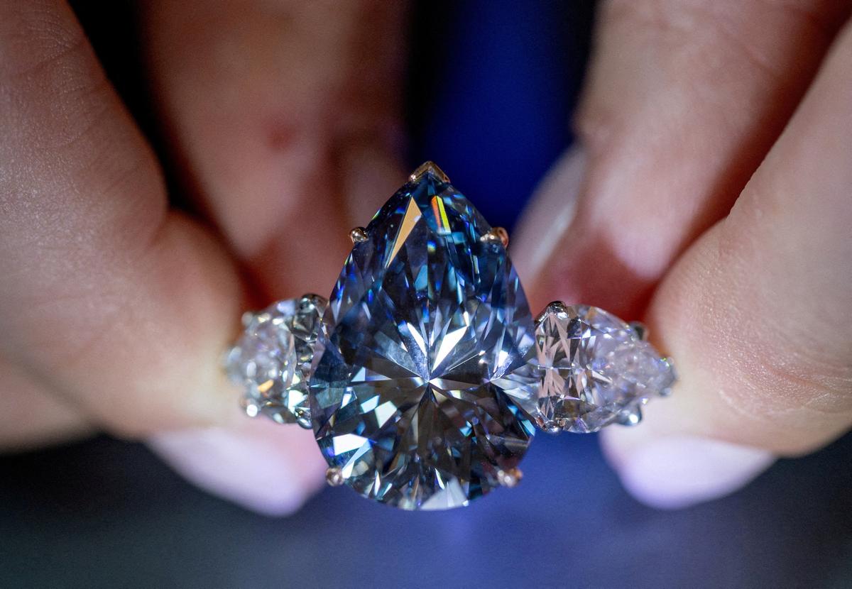 Vivid Blue Diamond Sells for Nearly $44 Million at Christie’s Auction