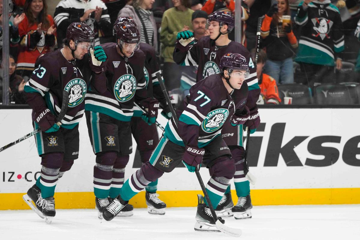 Frank Vatrano Scores Twice as Ducks Cruise to 4–1 Win Over Sharks