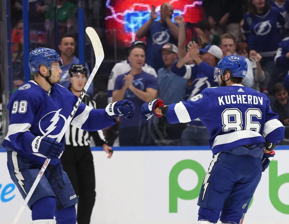 NHL Roundup: Nikita Kucherov Continues Tear in Lightning’s Win