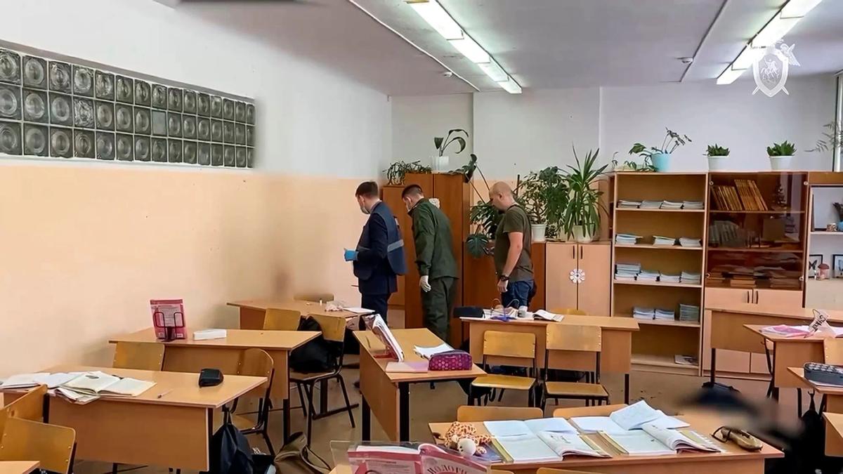 Russian Girl Shoots Several Classmates, Leaving 1 Dead, Before Killing Herself