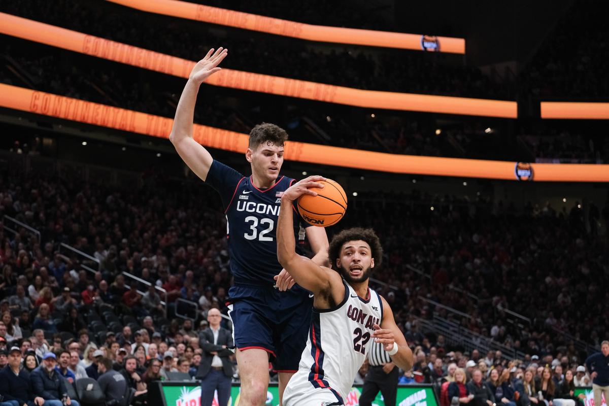 No. 5 UConn Never Trails, Routes No. 10 Gonzaga