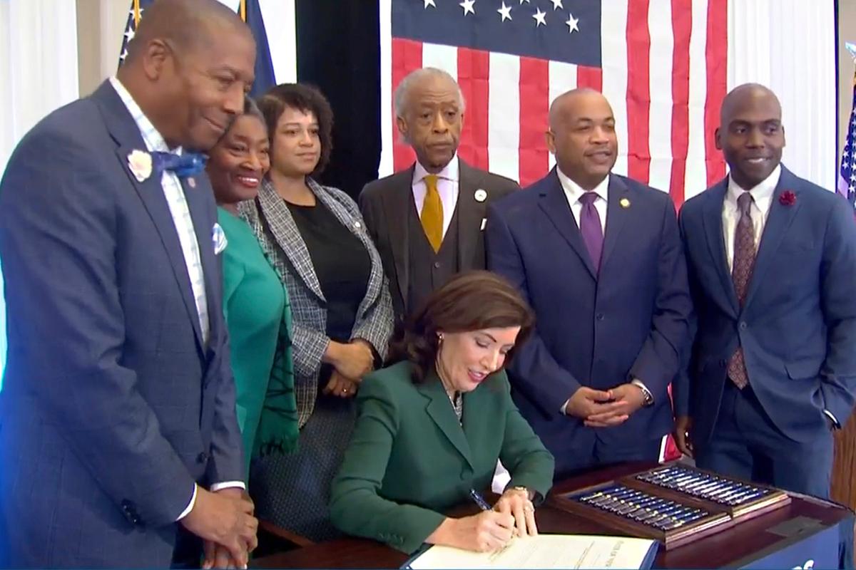 New York Gov. Hochul Passes Law Forming Commission to Study Racial Reparations