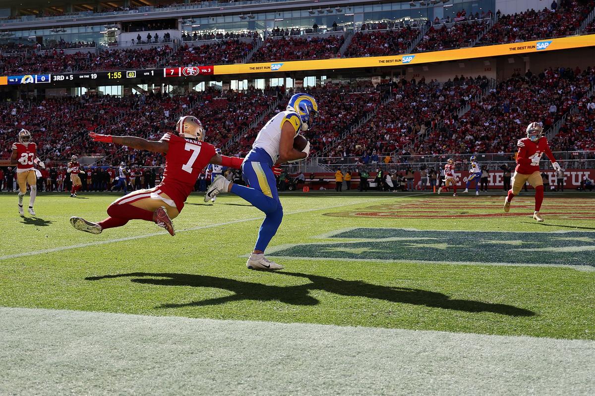 Carson Wentz Leads the Rams to the NFC’s 6th Seed With a 21–20 Win Over the 49ers