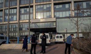 Chinese Debtors Say Blacklist System Leaves Them Trapped as Economy Weakens