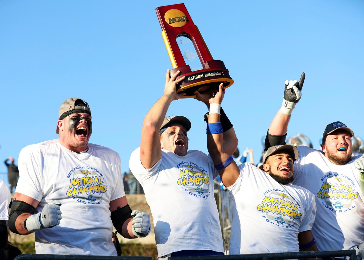South Dakota State Repeats as FCS Champs With 29th Consecutive Win, 23–3 Over Montana