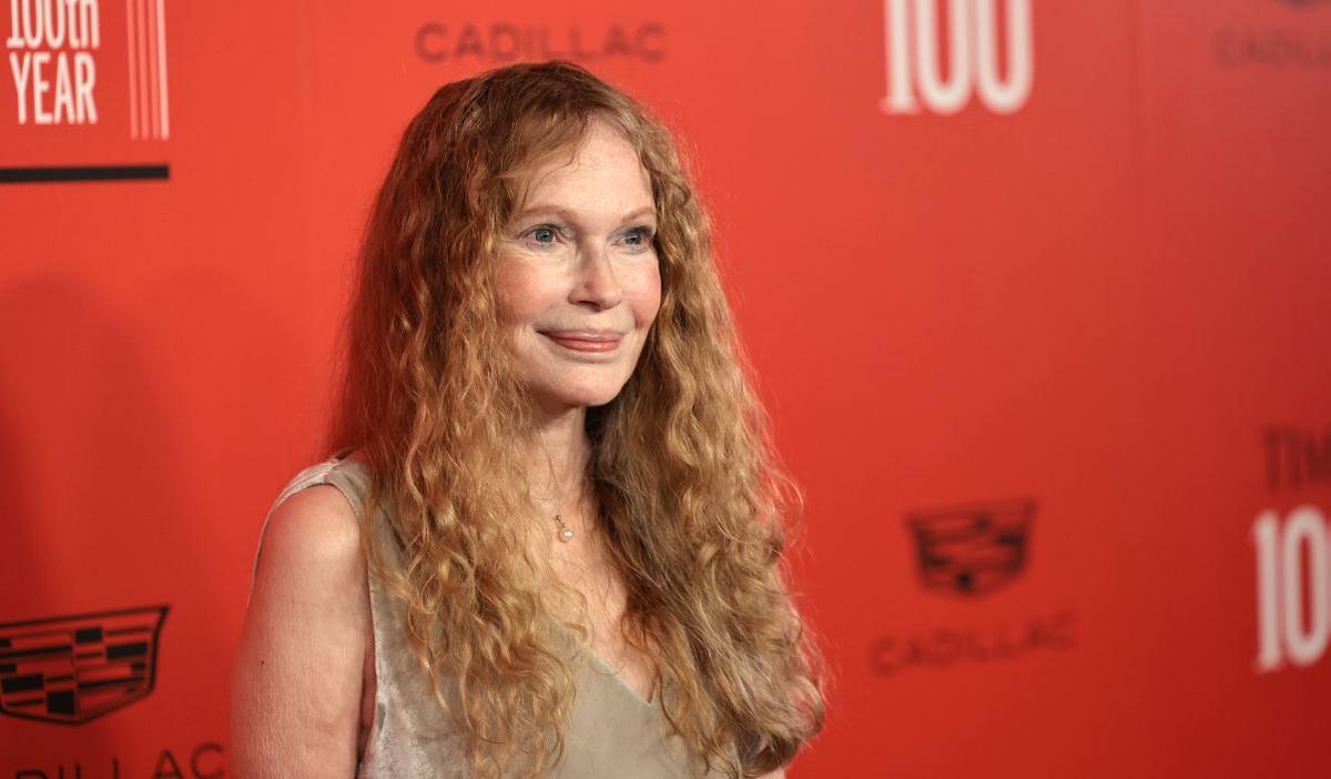 Mia Farrow Announces Her Actress Sister Died ‘Unexpectedly’