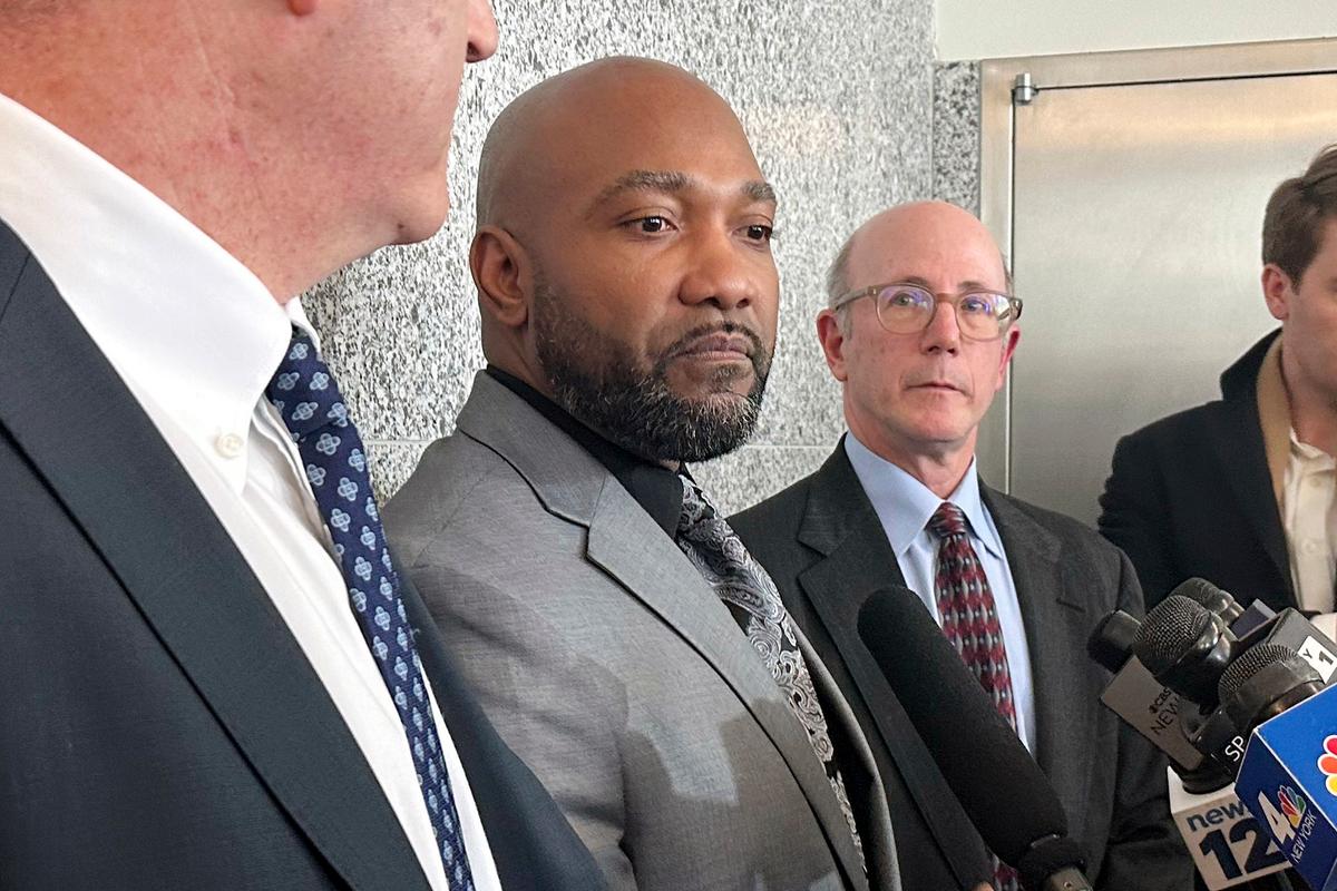 Man Cleared in a 1996 Brooklyn Killing Said for Decades He Knew Who Did It. Prosecutors Now Agree