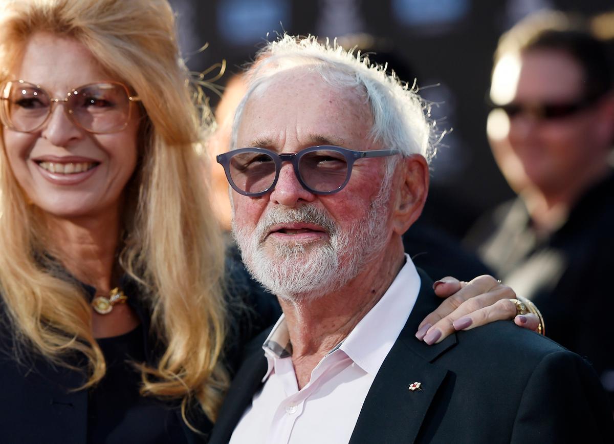 Norman Jewison, Acclaimed Director of ‘In the Heat of the Night’ and ‘Moonstruck,’ Dies at 97