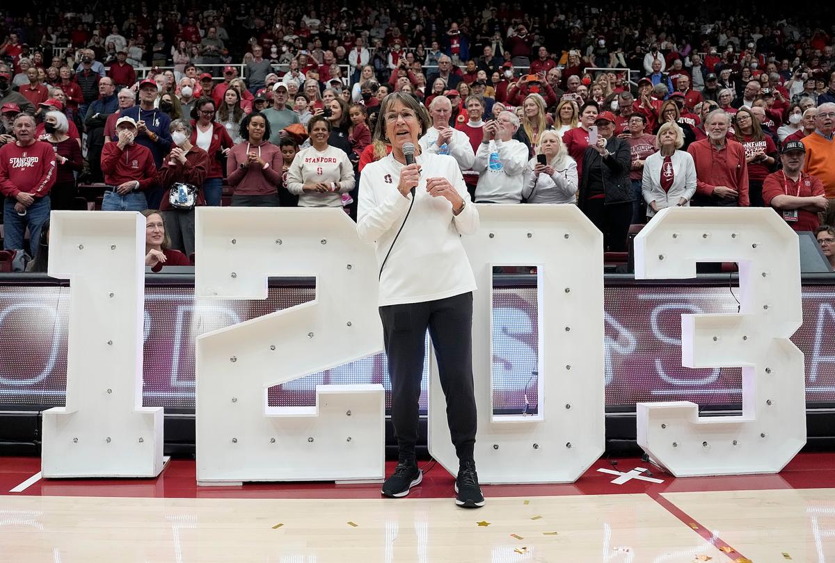 Stanford’s Tara VanDerveer Becomes Winningest Coach in College Basketball, Passing Mike Krzyzewski