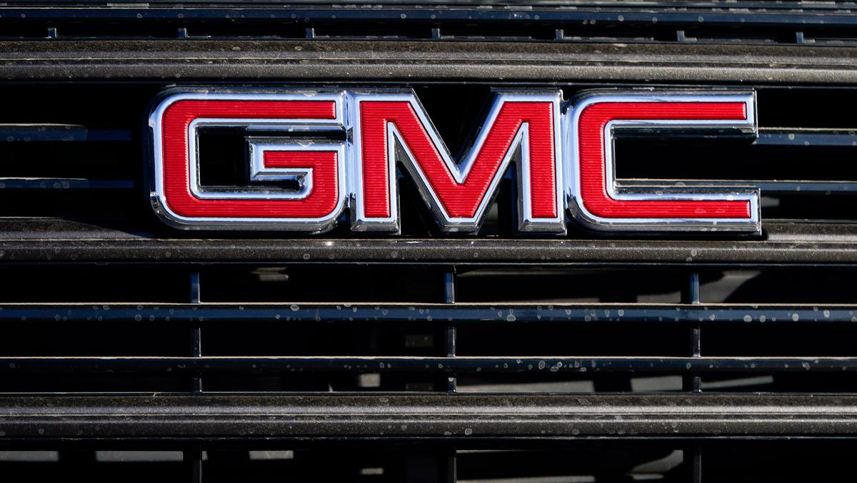 General Motors Is Recalling Over 323,000 Heavy-Duty Pickups