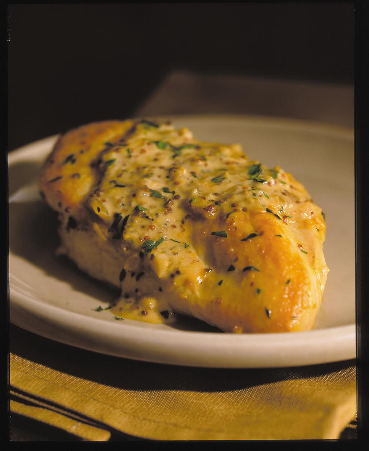 This French-Style Chicken Saute Is an Easy Party Dish