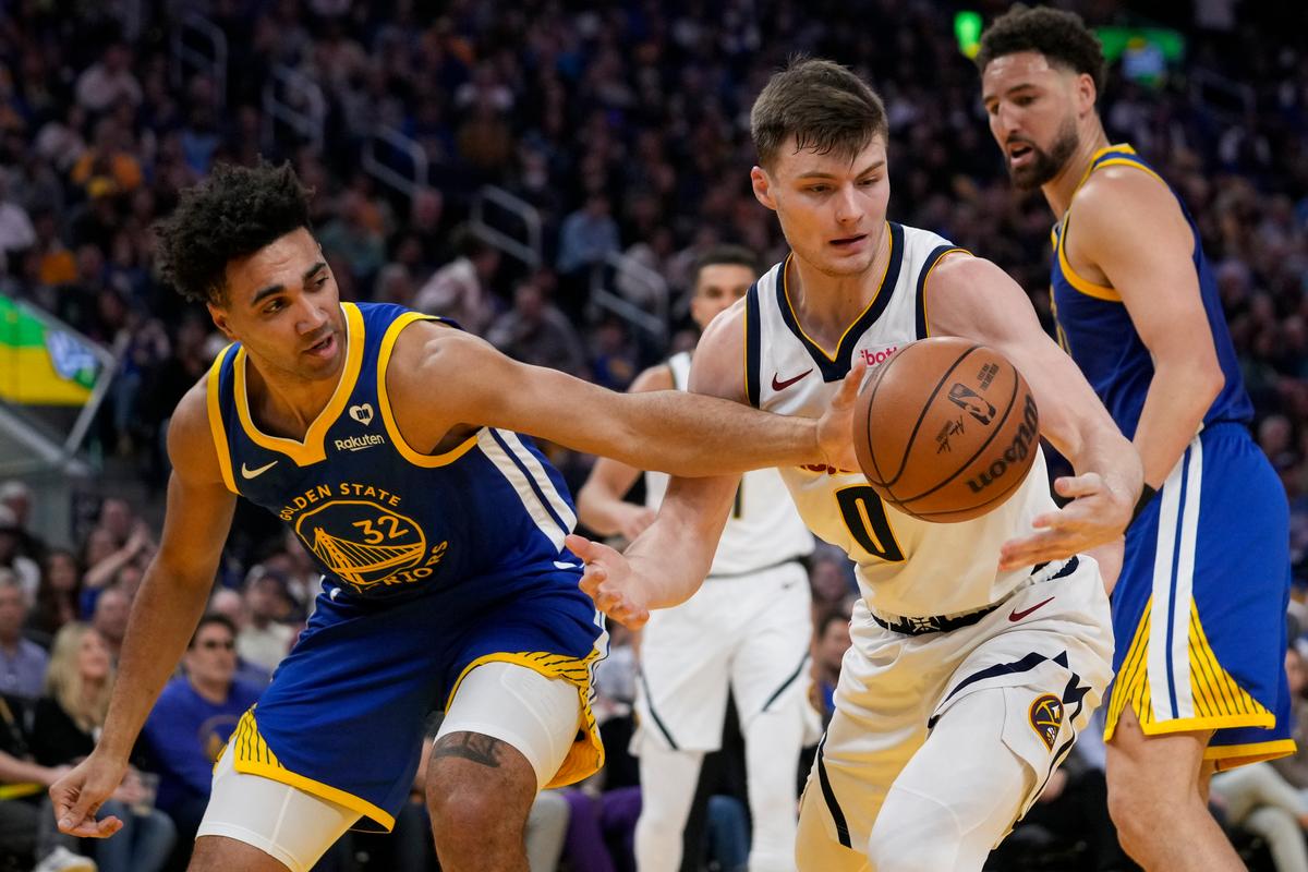 Nikola Jokic Has 3rd Straight Triple-Double to Help Nuggets Beat Warriors, 119–103