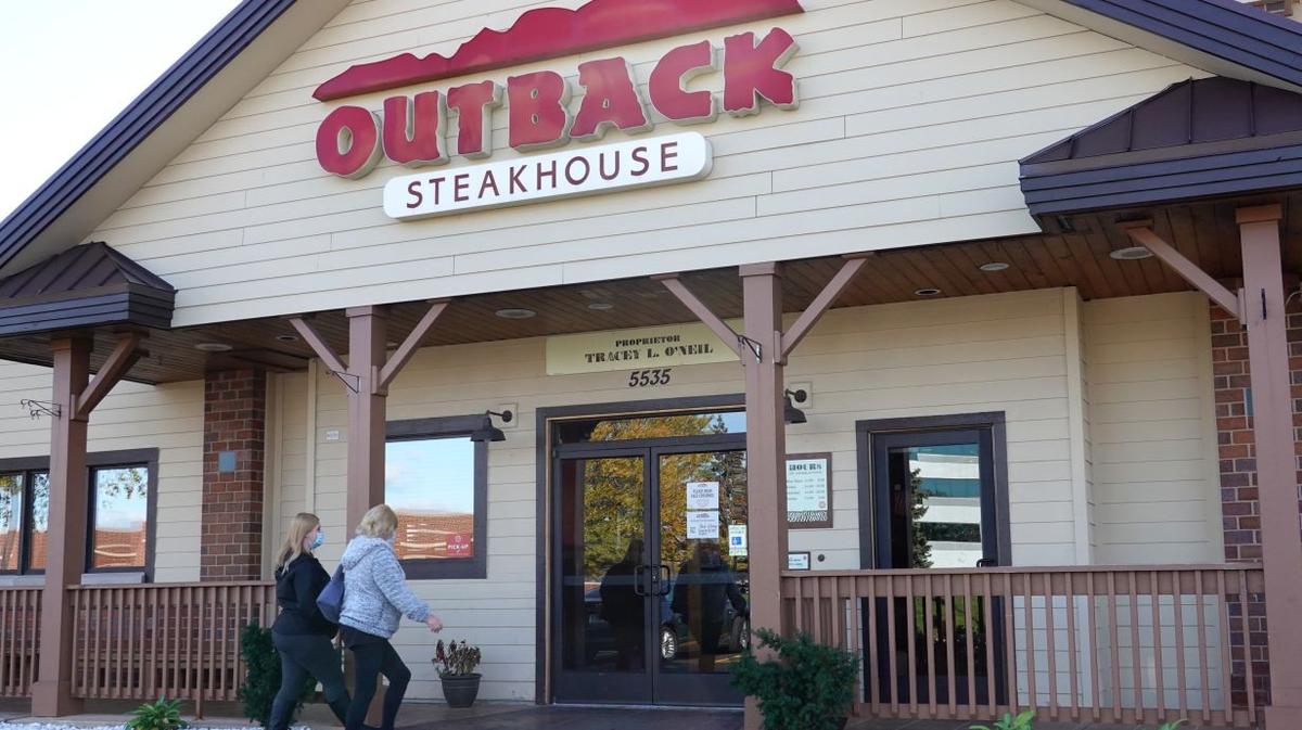 Outback Steakhouse Closed Dozens of ‘Underperforming’ Restaurants