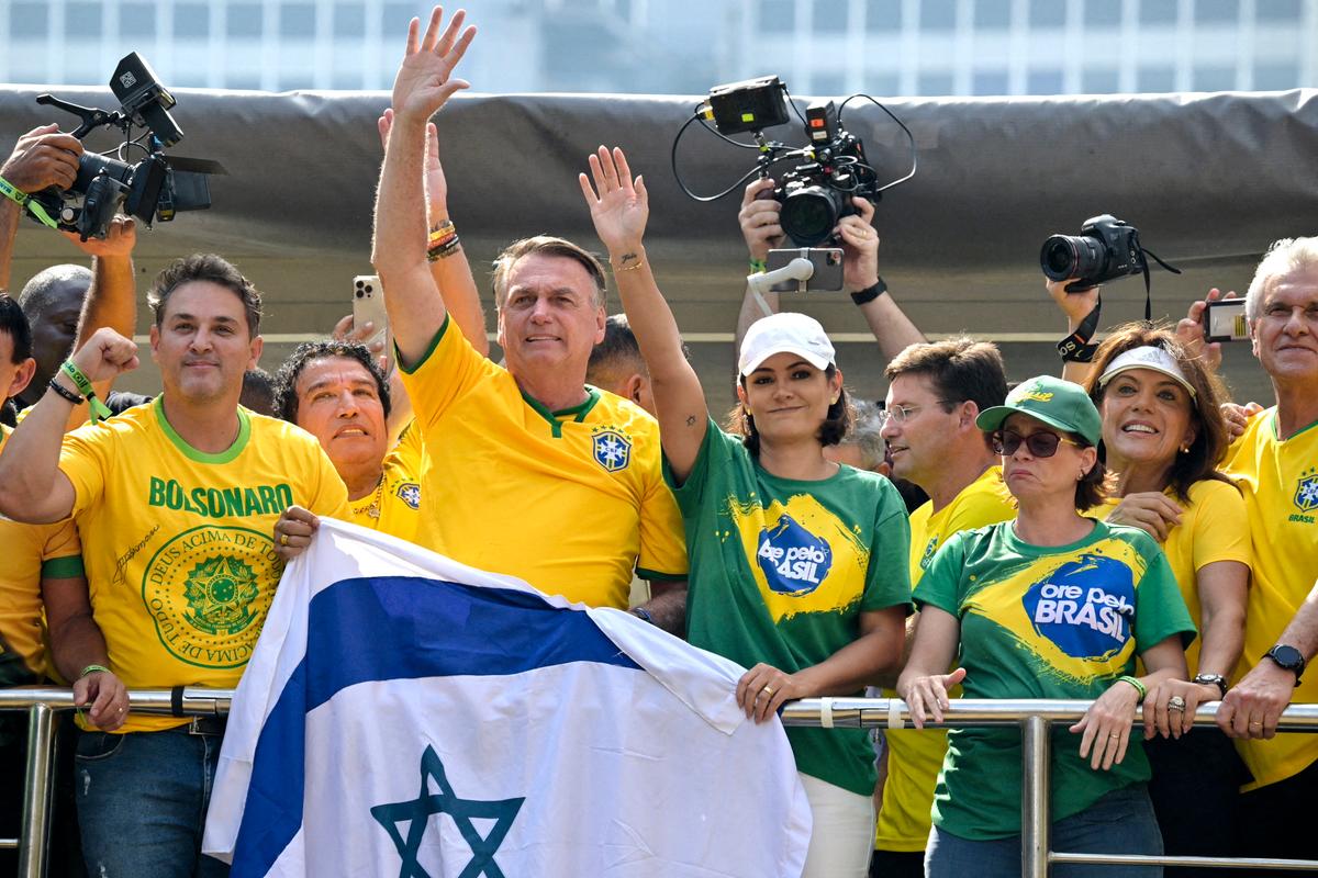 Brazil’s Bolsonaro Gathers Supporters Concerned About Political Persecution Over Alleged Coup