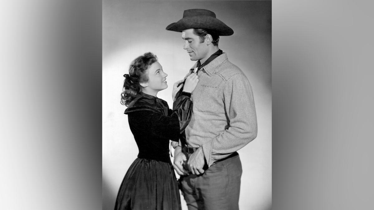 ‘White Christmas’ Star Anne Whitfield Dies at 85