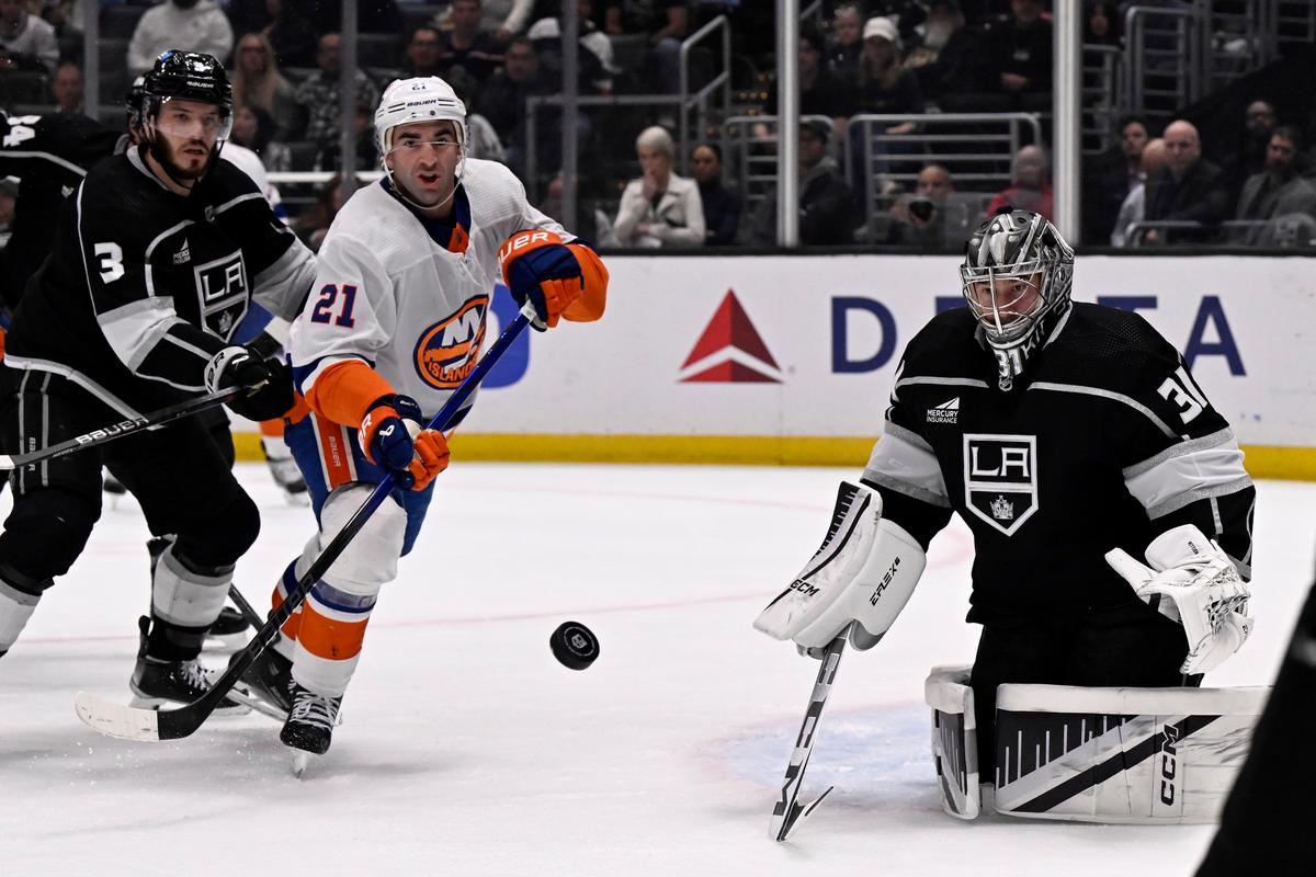 Rittich Gets 2nd Shutout of Season, Kings Snap Islanders 6-Game Winning Streak 3–0