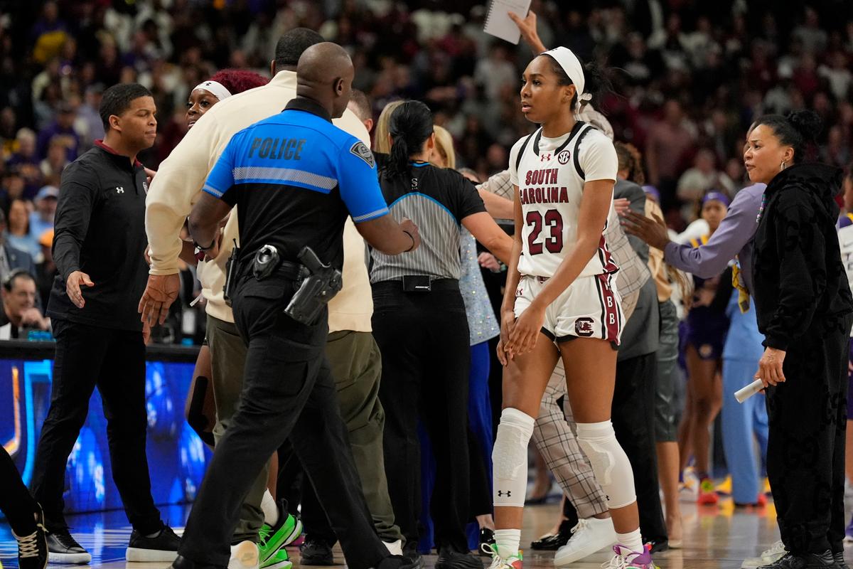 South Carolina-LSU Scrap Not the Best Look for Growing Sport of Women’s Basketball