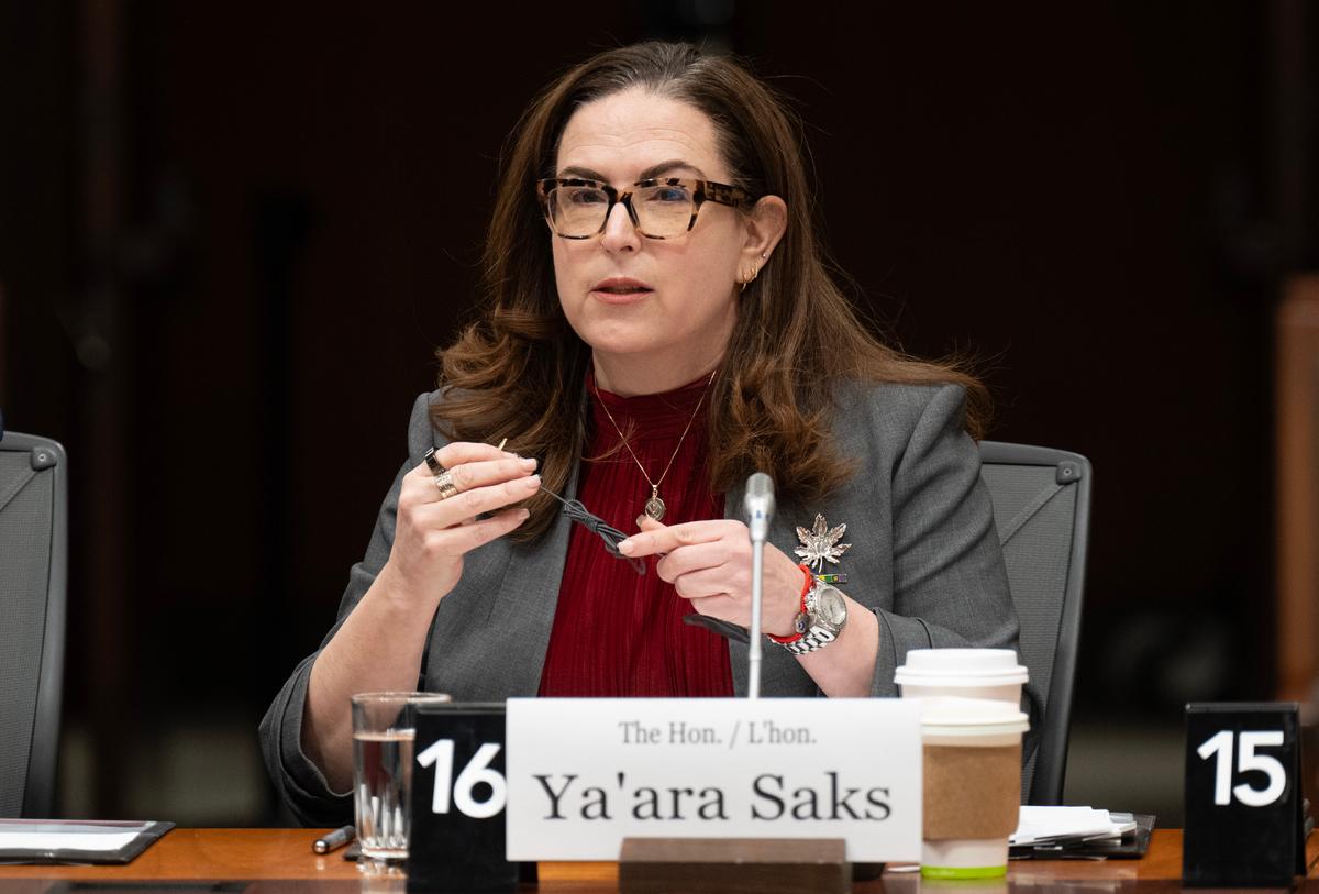 Senator Questions Jewish Cabinet Minister About ‘Holding Hands’ With Palestinian President