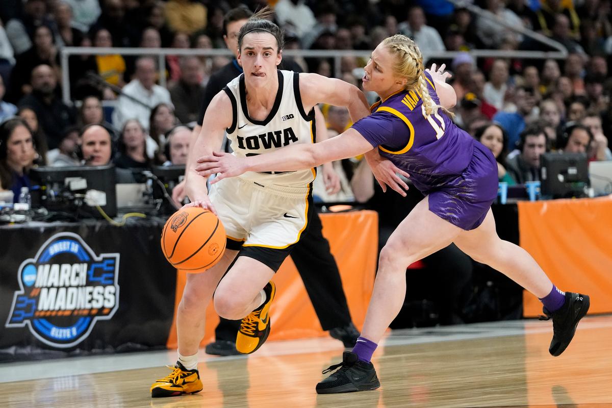 Shooting Star Clark Leads Iowa Past LSU in Title-Game Rematch and Back to Final Four
