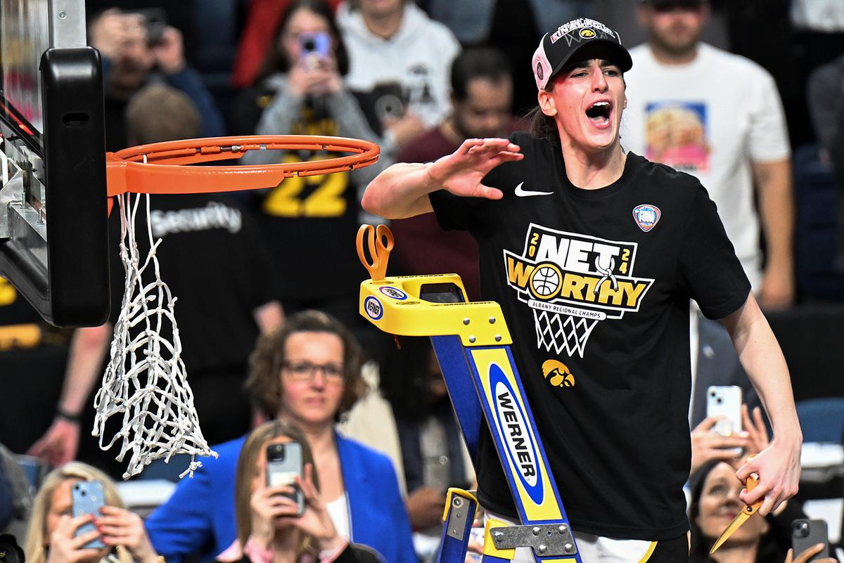 Iowa’s Clark Leads Women’s Final Four Loaded With Star Players, Power Programs