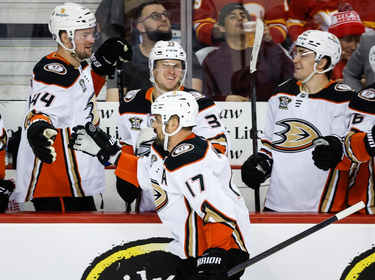 Big Efforts From Killorn, Terry Help Ducks Snap Losing Streak at Five Games