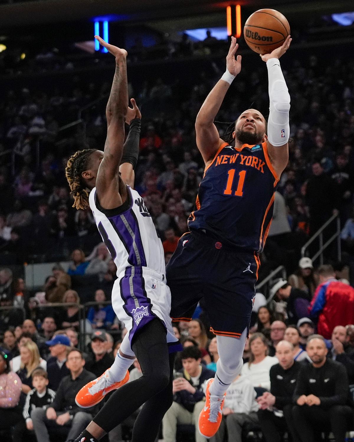 Kings Let Big Lead Get Away in Road Loss to Knicks