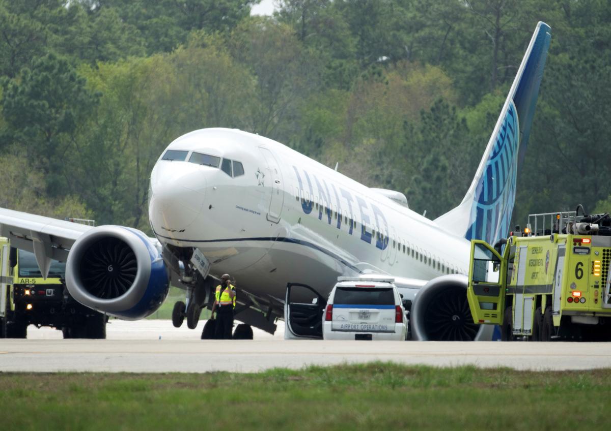 Pilot Says Brakes Seemed Less Effective Than Usual Before United Airlines Jet Slid Off Taxiway