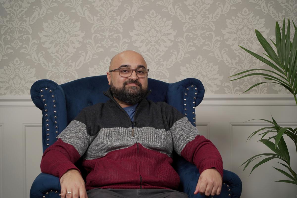 Islamists and Far Left Exploit Anti-British Sentiment: Commentator