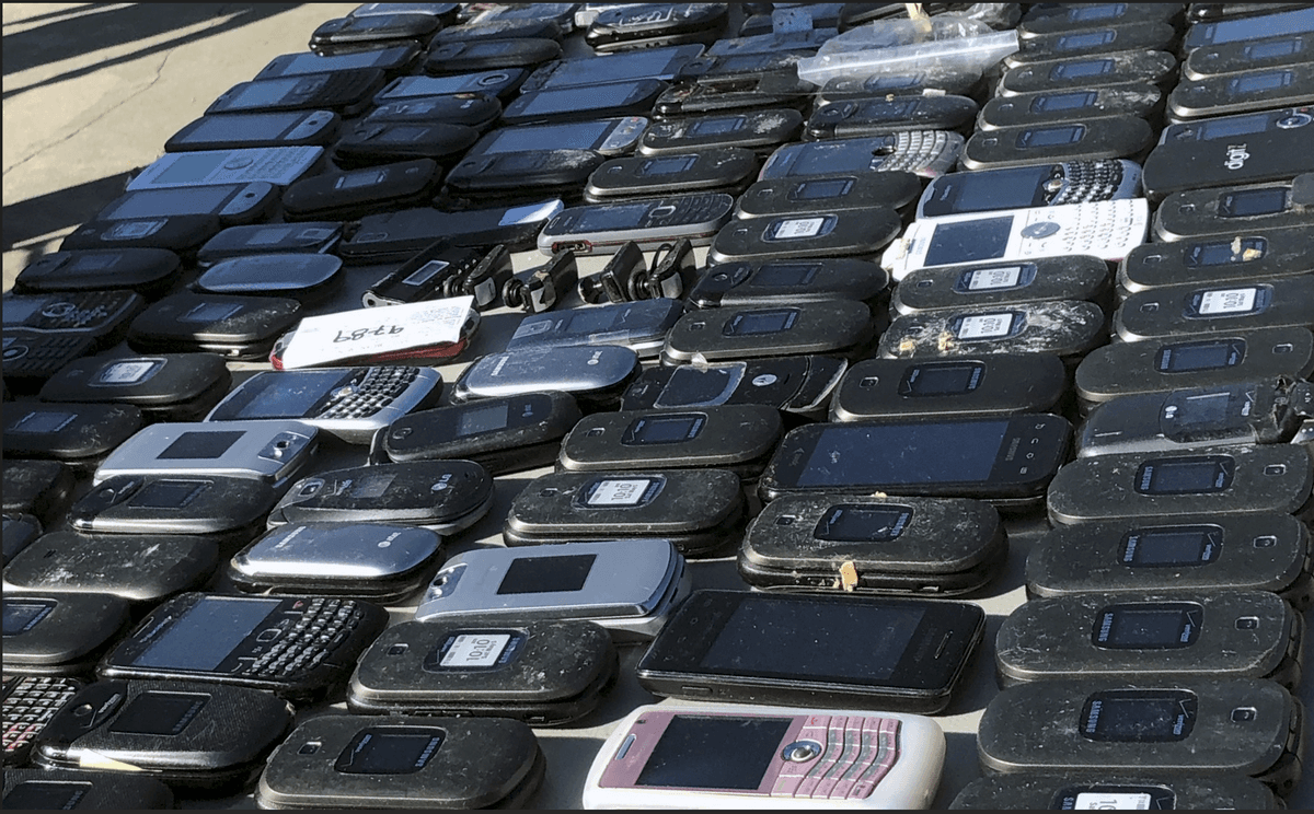 Prosecutors: South Carolina Prison Supervisor Took $219,000 in Bribes; Got 173 Cellphones to Inmates