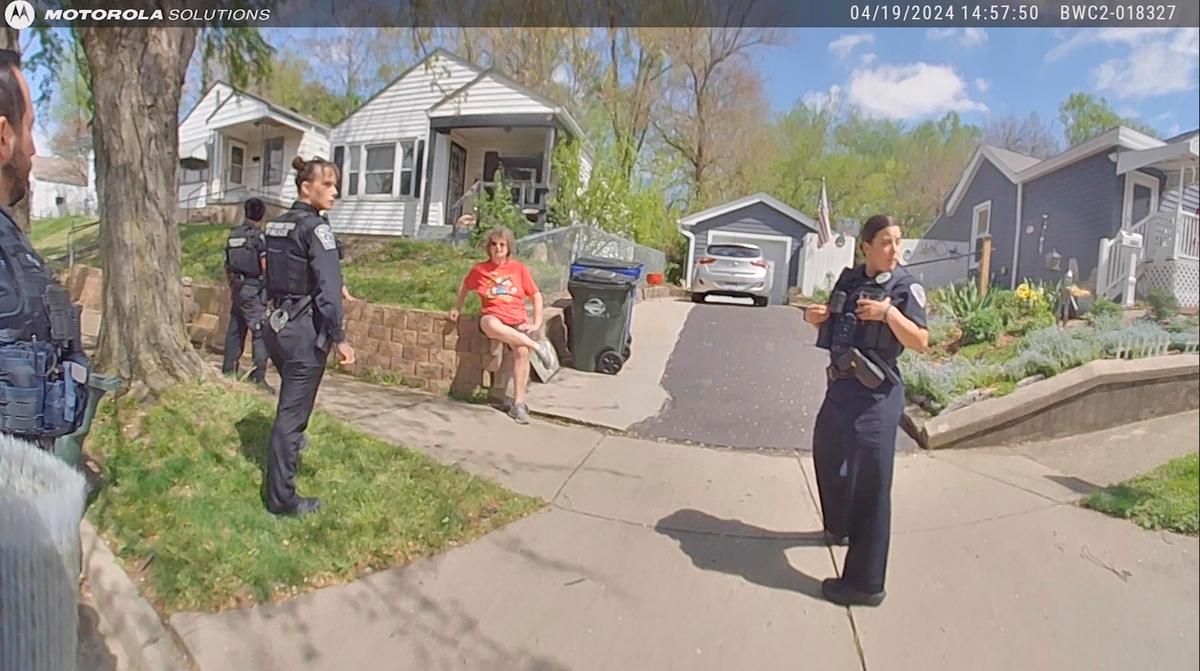 74-Year-Old Ohio Woman Charged in Armed Robbery of Credit Union Was Scam Victim, Family Says