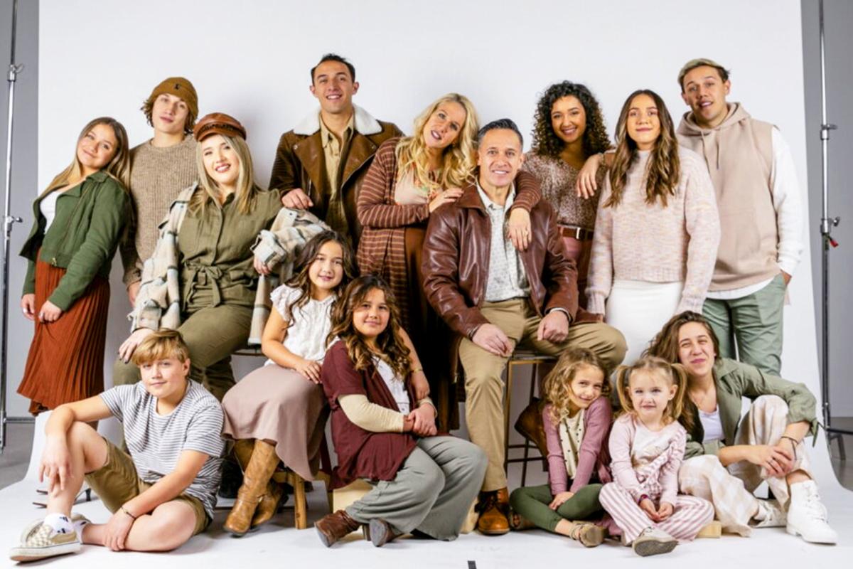 Mom of 14 Runs Household on $6,300 a Month, Including Mortgage—Here’s How She Manages It