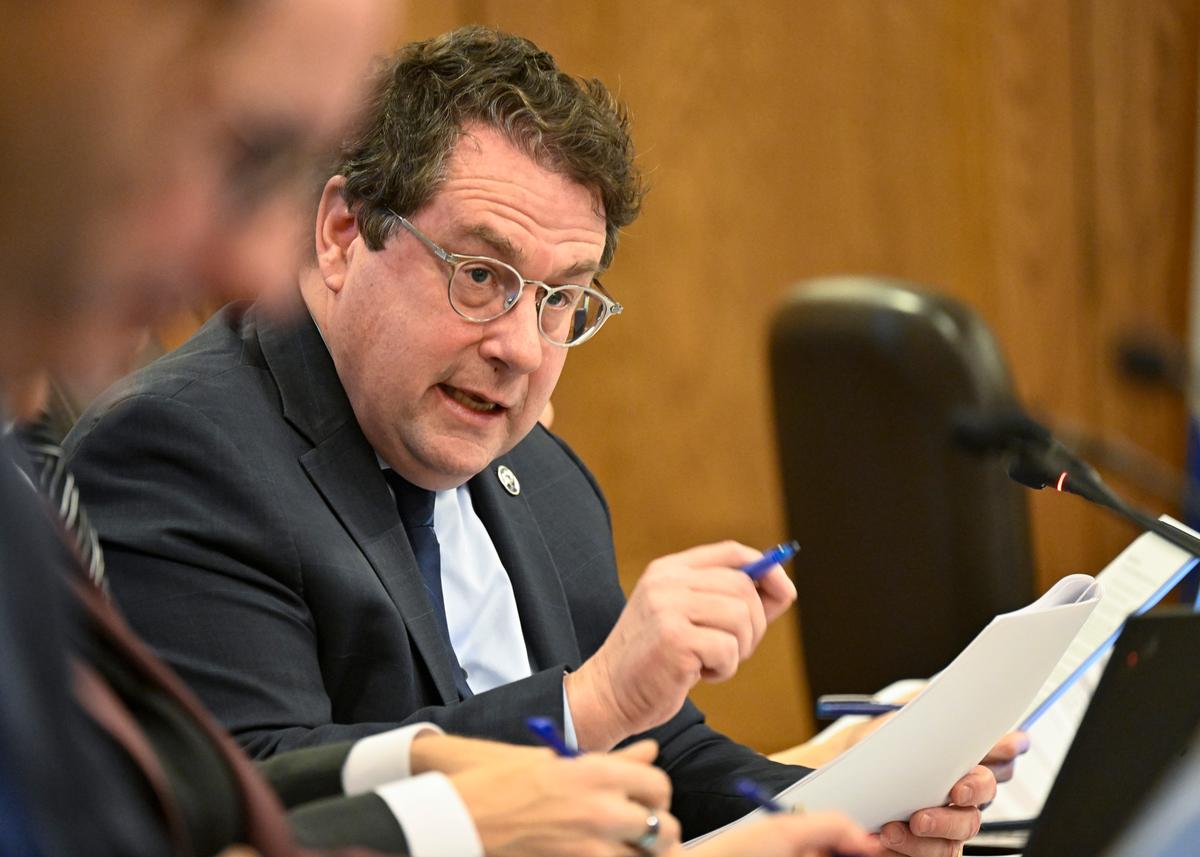 Quebec Policy Restricting Gender-Neutral Bathrooms in Schools Enters Into Effect