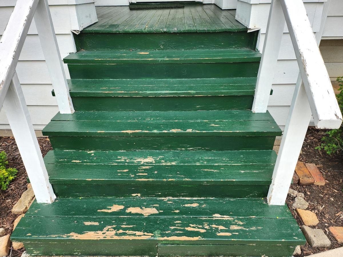 Ask the Builder: Why You Struggle With Exterior Paint Peeling