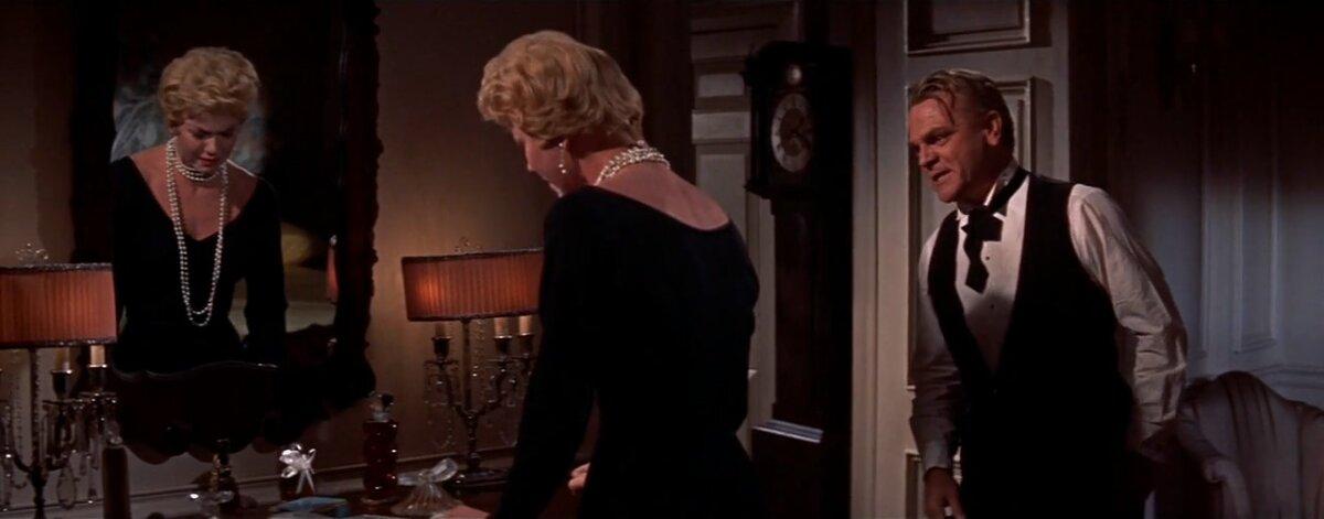 Ruth Etting (Doris Day) and Martin Snyder (James Cagney), in “Love Me or Leave Me.” (Warner Bros.)