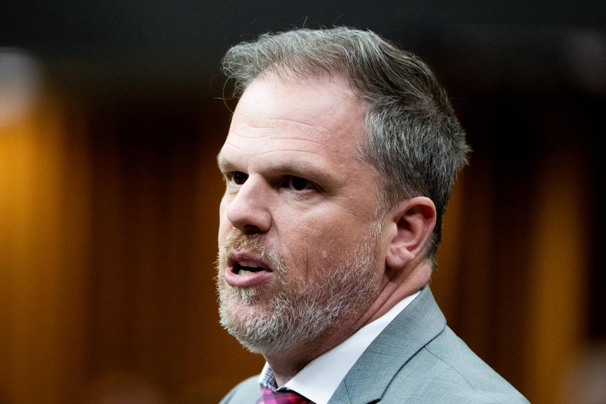 Health Minister Committed to Fixing Dental-Care Double Standard for Hygienists