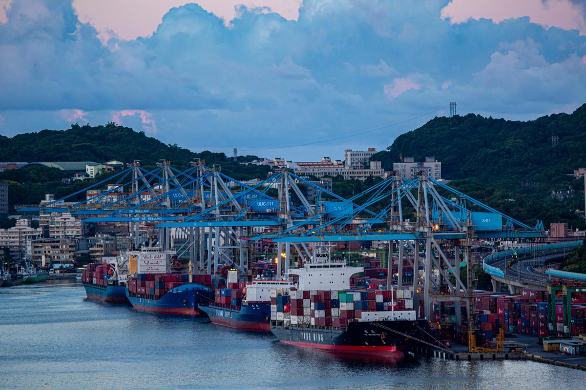 Taiwan’s Exports to US Reach New Heights as China’s Influence Declines