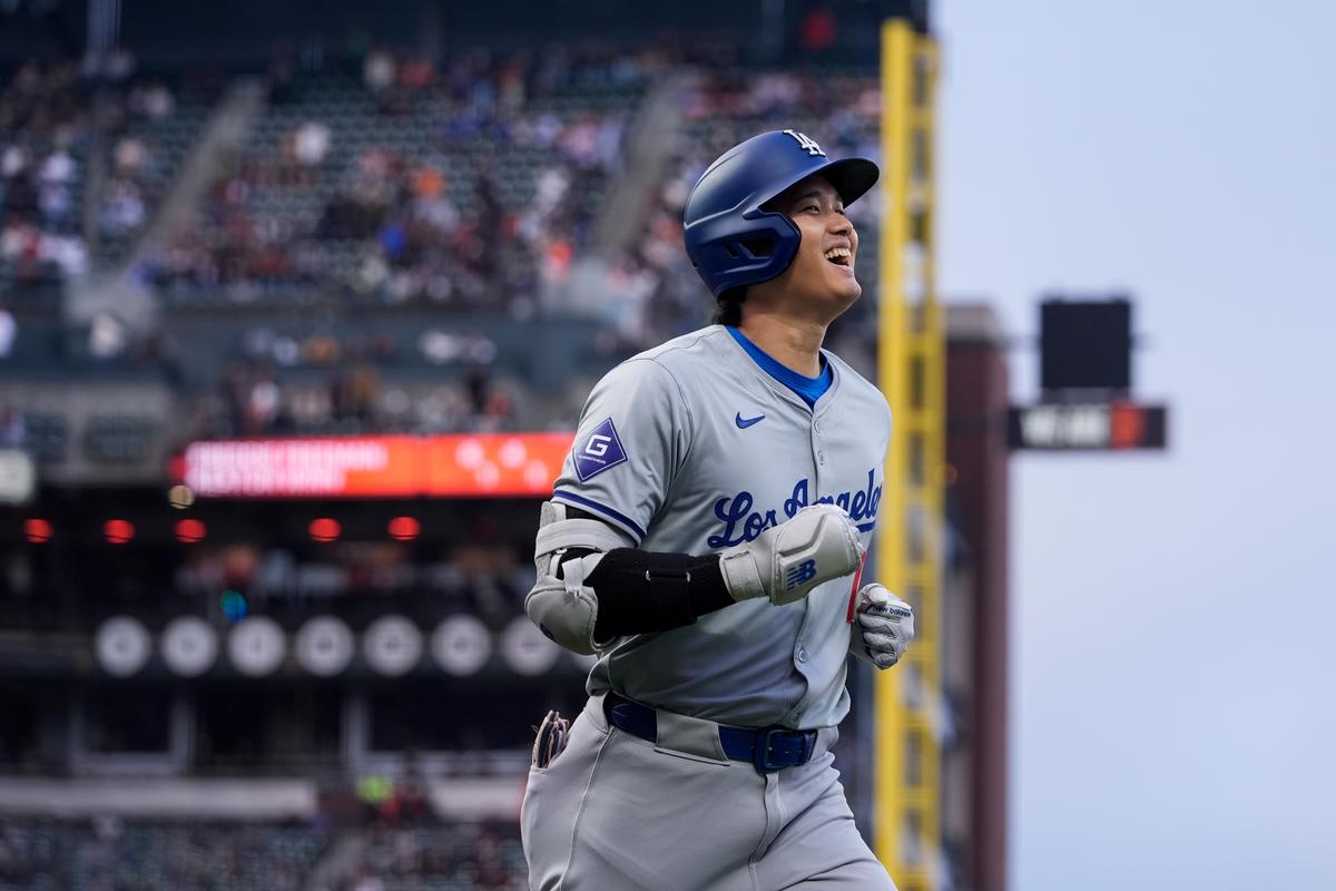 Ohtani’s Monster Home Run Sparks Dodgers to Rout of Giants