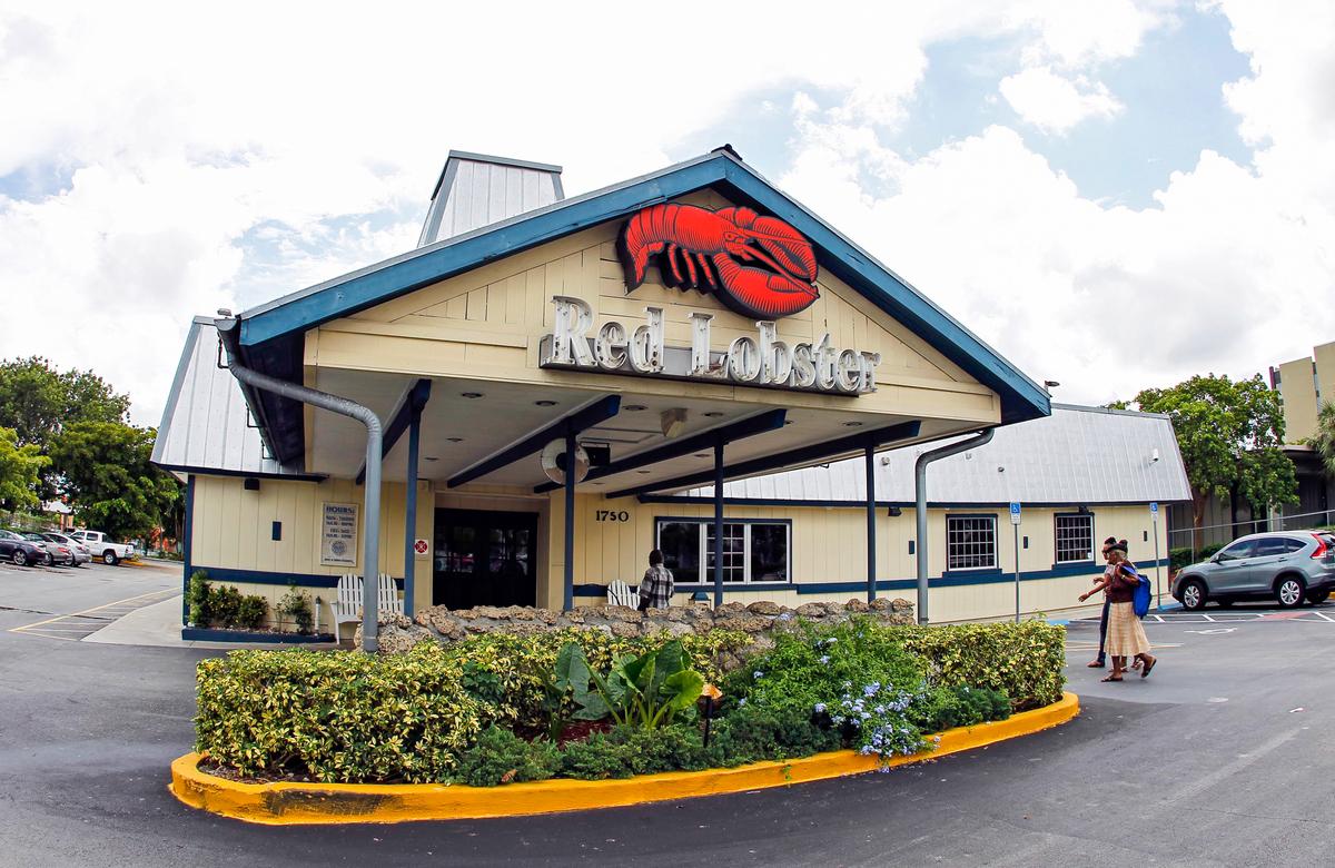 Red Lobster Files for Bankruptcy Amid High Costs