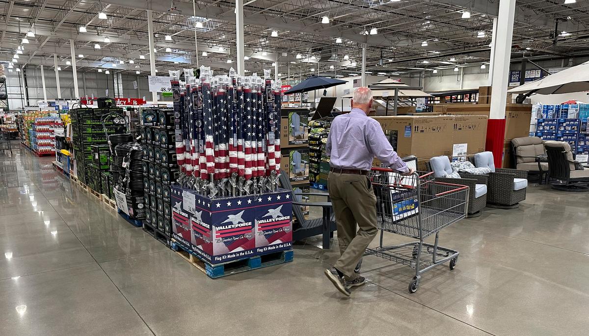 What’s Open and Closed on Memorial Day