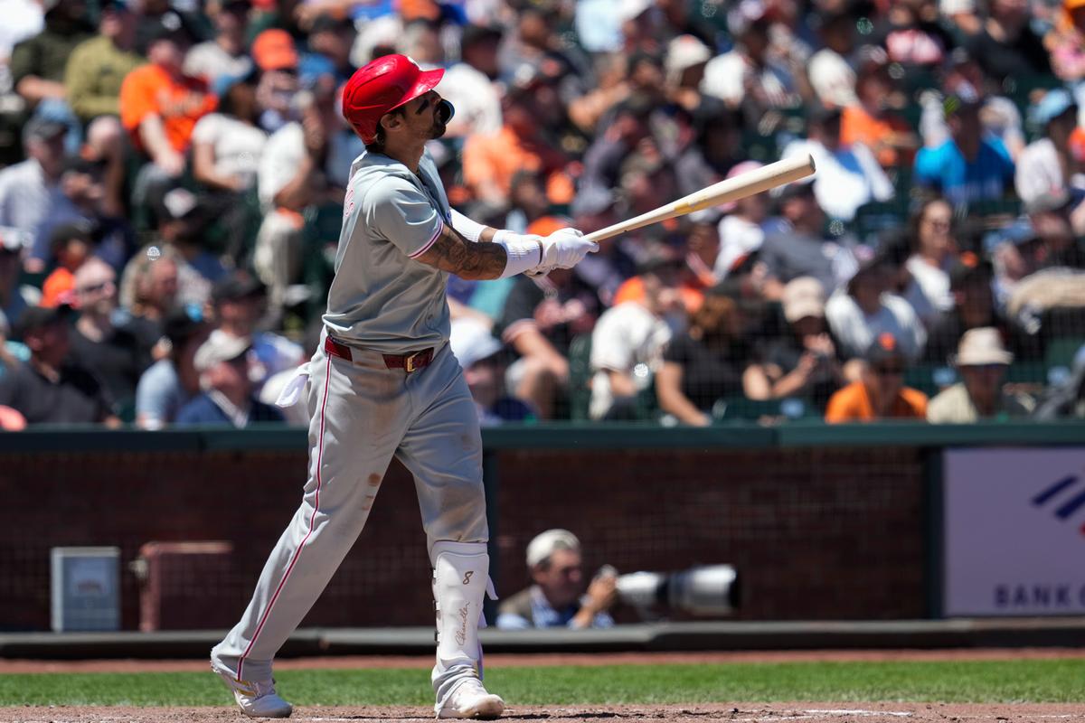 Castellanos, Sánchez lead Phillies past Giants in series finale