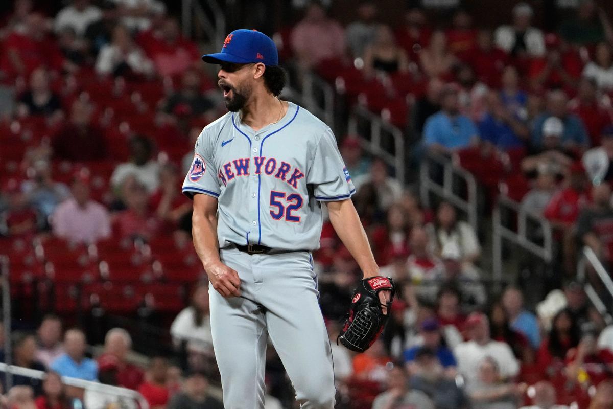 Mets Cut Lopez One Day After Reliever Threw His Glove Into the Stands Following an Ejection
