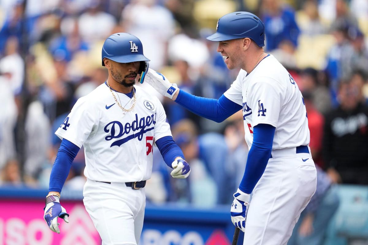 Early Homers From Betts, Freeman Lead Dodgers Over Rockies 4–0