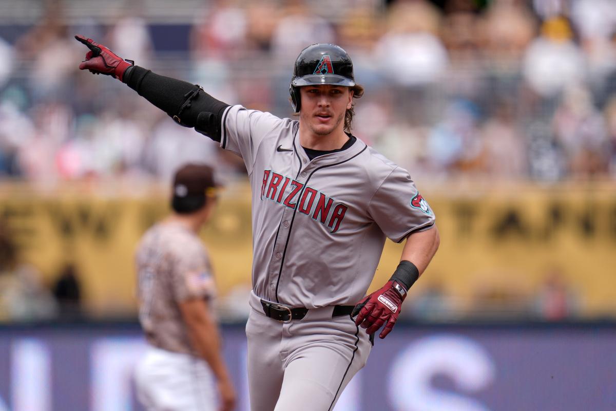 Diamondbacks Turn Tables on Padres to Salvage Split of Four-Game Series