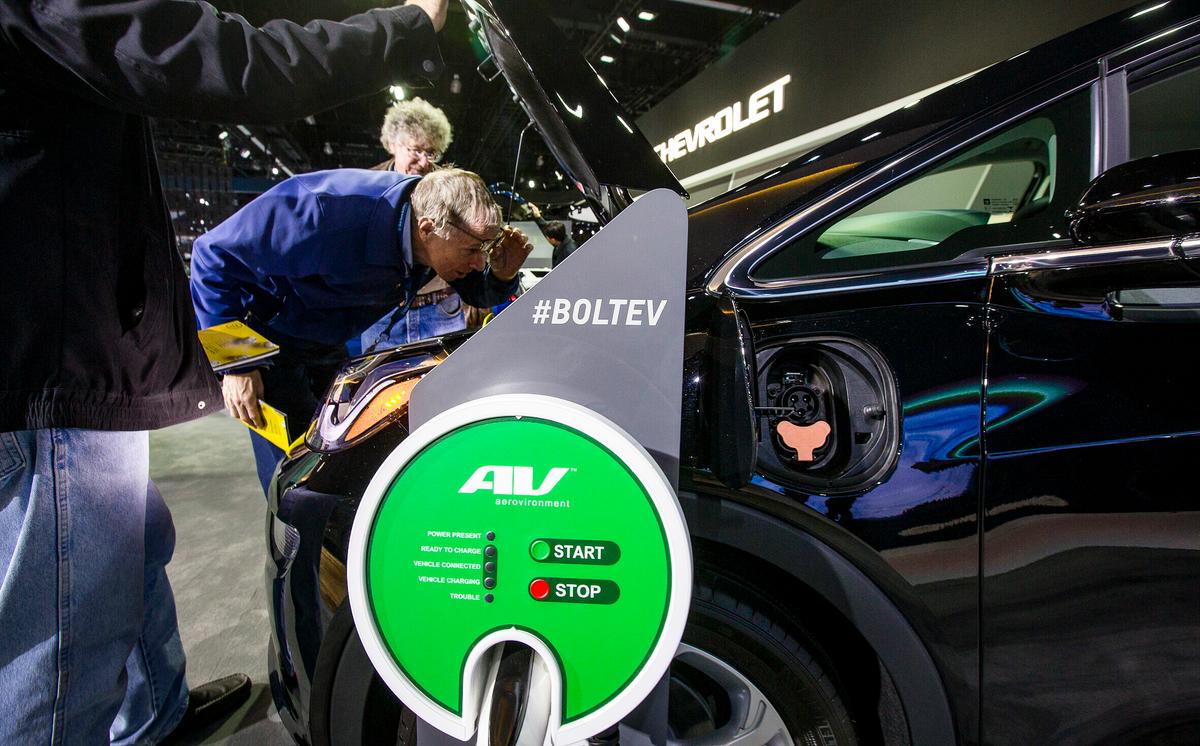 GM Cuts Electric Vehicle Output Target, Citing Low Demand